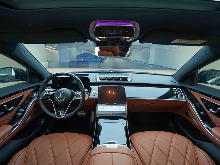 Фото 19 - Mercedes-Benz Maybach S-Class