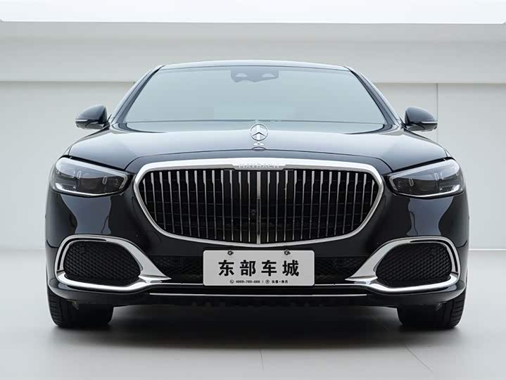 Фото 2 - Mercedes-Benz Maybach S-Class