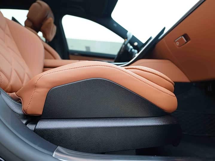 Фото 21 - Mercedes-Benz Maybach S-Class