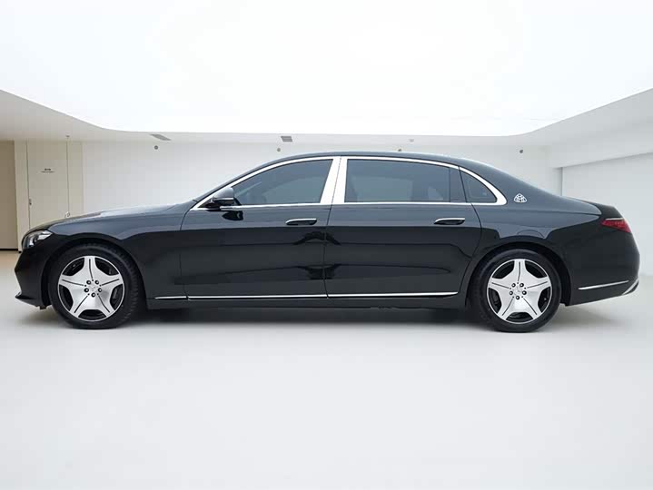 Фото 3 - Mercedes-Benz Maybach S-Class