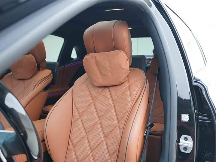 Фото 8 - Mercedes-Benz Maybach S-Class