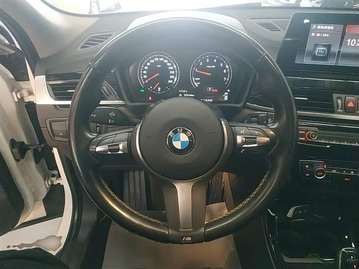 Фото 11 - BMW X2