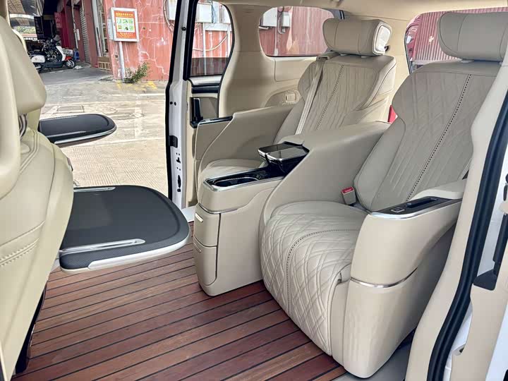 Фото 13 - Buick GL8 ES