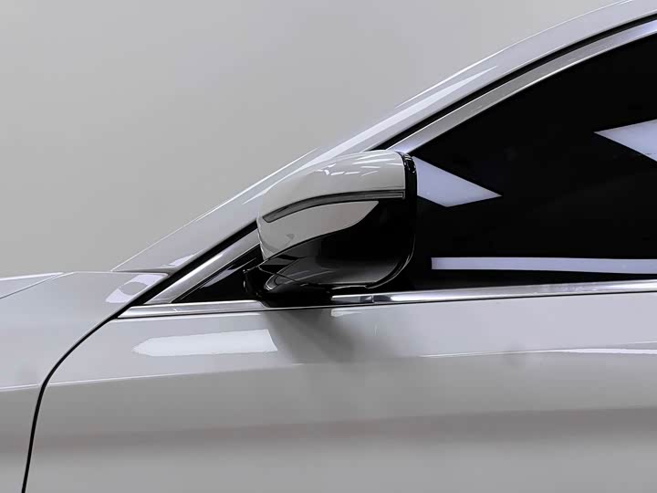 Фото 10 - BMW 5 Series