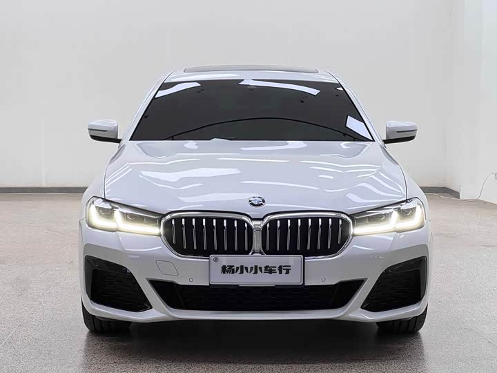 Фото 2 - BMW 5 Series