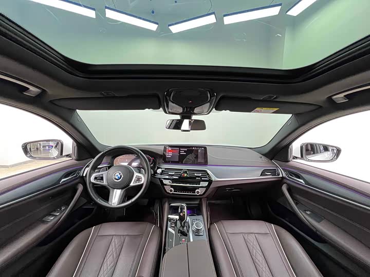 Фото 21 - BMW 5 Series