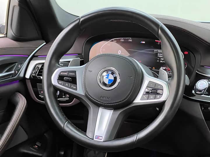 Фото 31 - BMW 5 Series