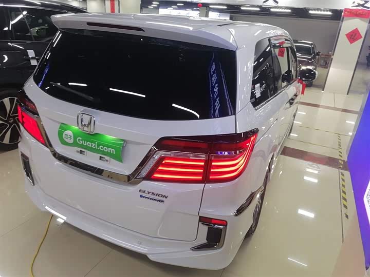 Фото 7 - Honda Elysion