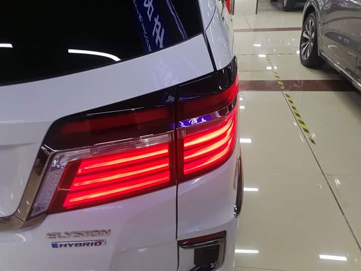 Фото 8 - Honda Elysion