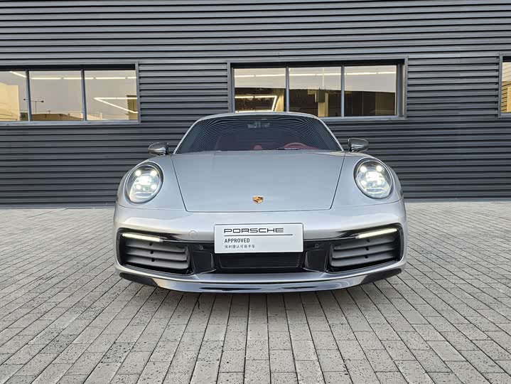 Фото 2 - Porsche 911