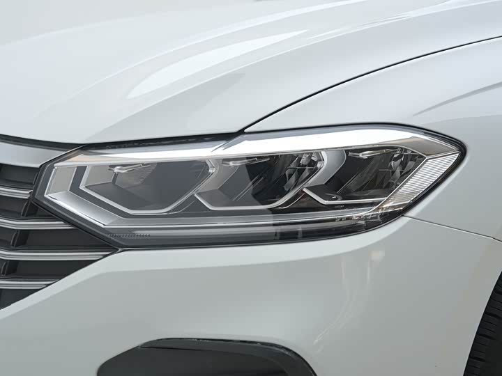 Фото 12 - Volkswagen Lavida