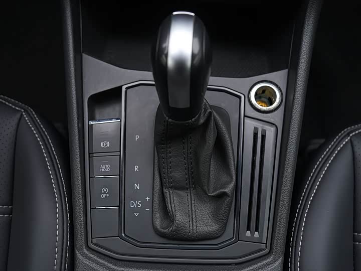 Фото 21 - Volkswagen Lavida