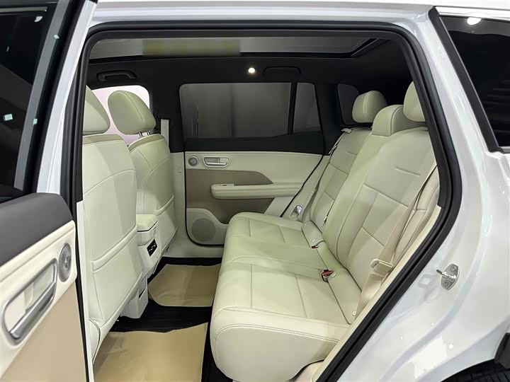 Фото 14 - Toyota bZ3X