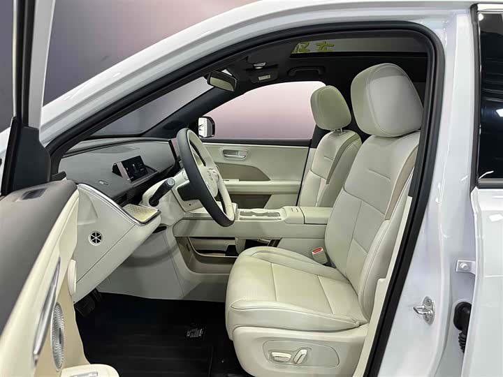 Фото 7 - Toyota bZ3X