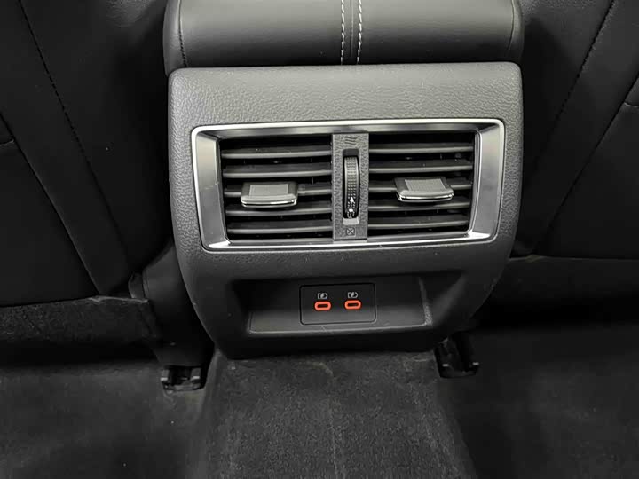 Фото 15 - Nissan Teana