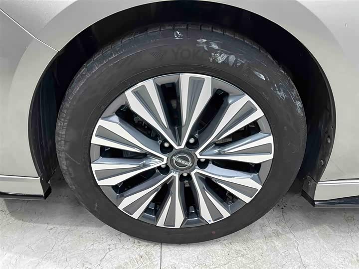 Фото 19 - Nissan Teana