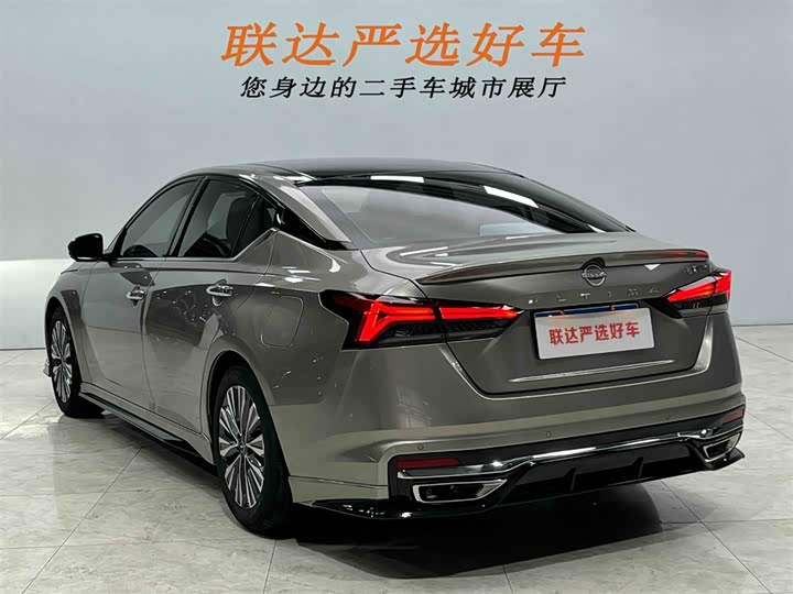 Фото 23 - Nissan Teana