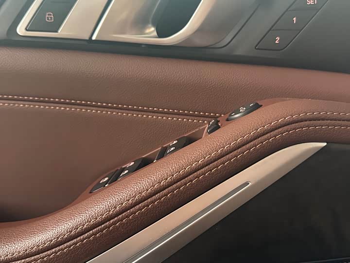 Фото 12 - BMW X5