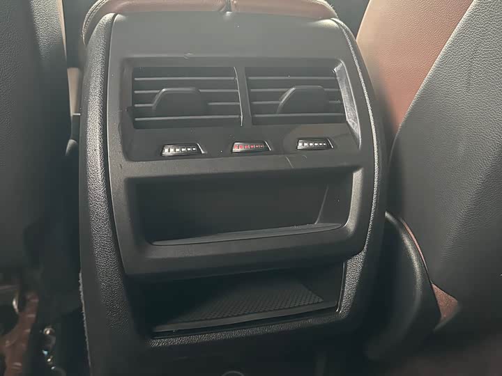 Фото 16 - BMW X5