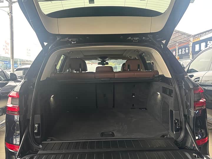 Фото 17 - BMW X5