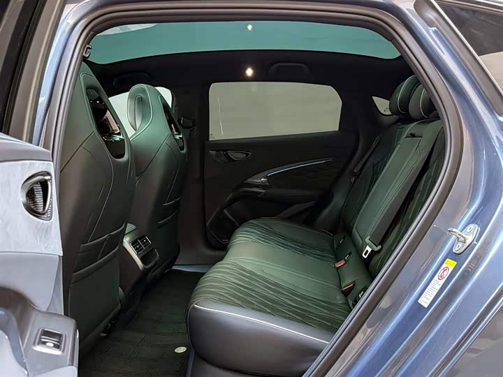 Фото 10 - BYD Seal