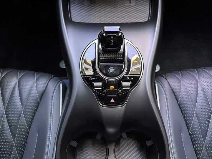 Фото 15 - BYD Seal