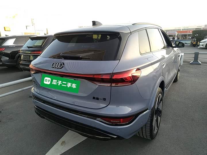 Фото 7 - Audi Q6L e-tron