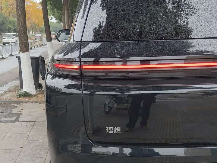 Фото 13 - LiXiang L8