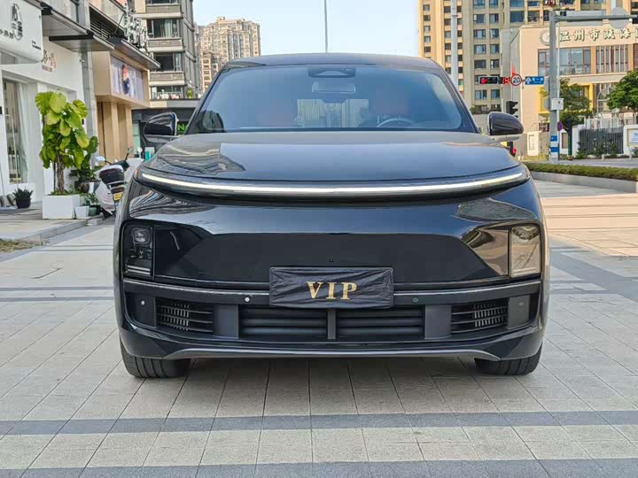 Фото 2 - LiXiang L8