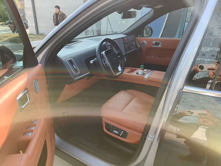 Фото 4 - LiXiang L8