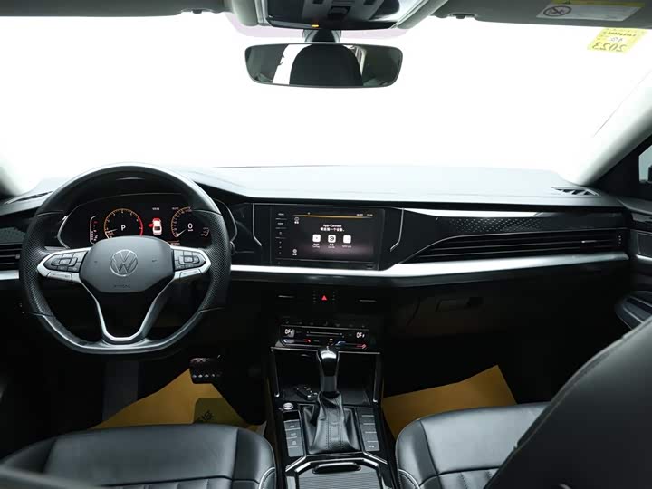 Фото 13 - Volkswagen Passat