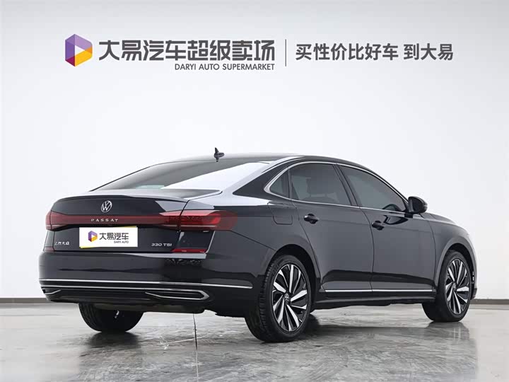 Фото 3 - Volkswagen Passat