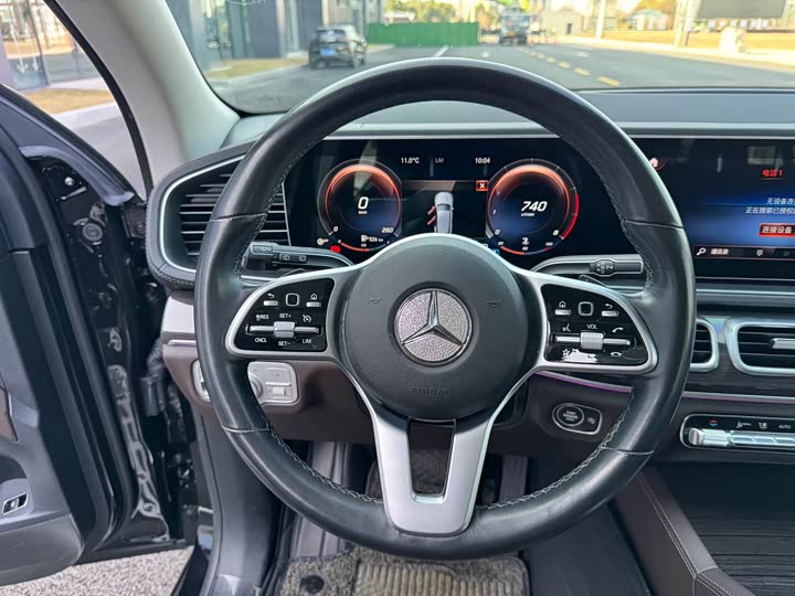 Фото 10 - Mercedes-Benz GLE-Class