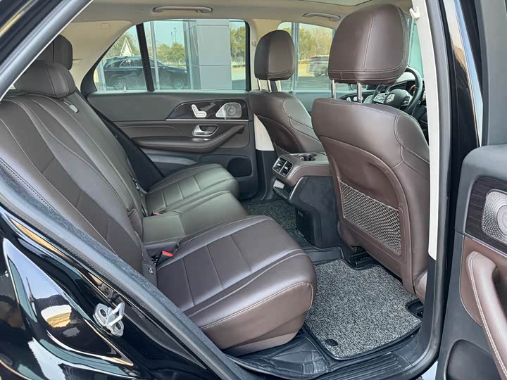 Фото 15 - Mercedes-Benz GLE-Class