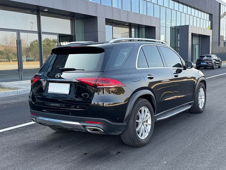 Фото 20 - Mercedes-Benz GLE-Class