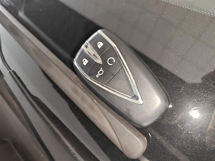 Фото 9 - Changan Oshan Z6