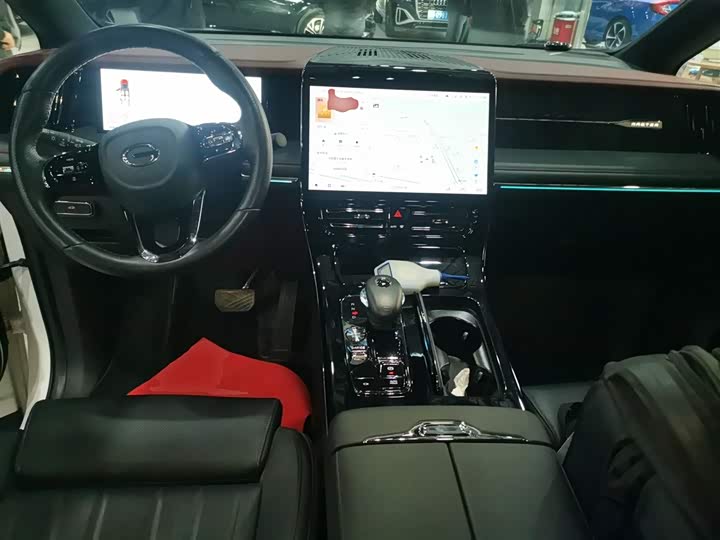 Фото 10 - GAC Trumpchi M8