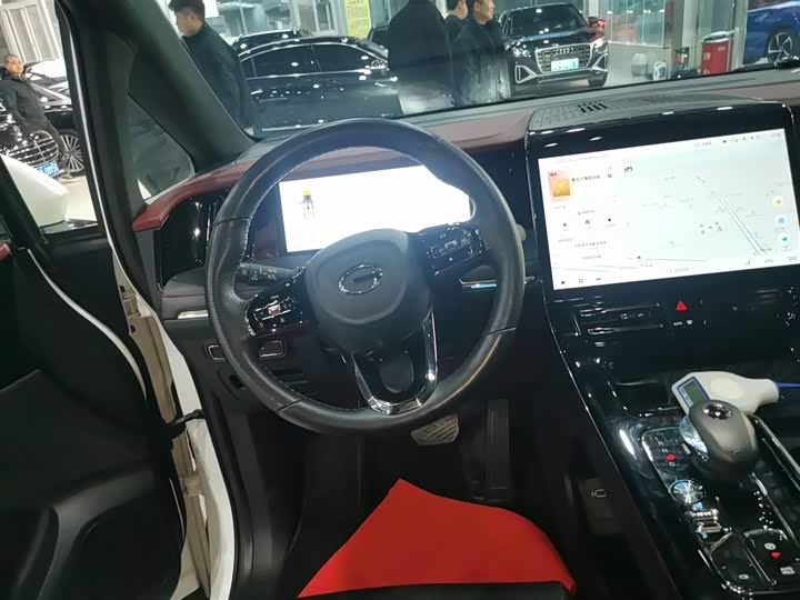 Фото 11 - GAC Trumpchi M8