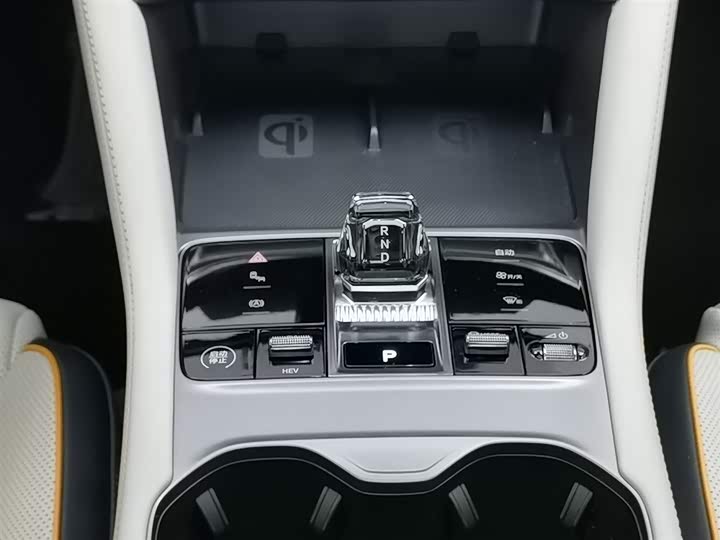 Фото 13 - BYD Song Plus Hybrid/EV