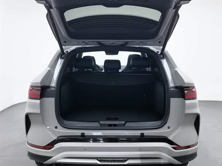 Фото 16 - BYD Song Plus Hybrid/EV