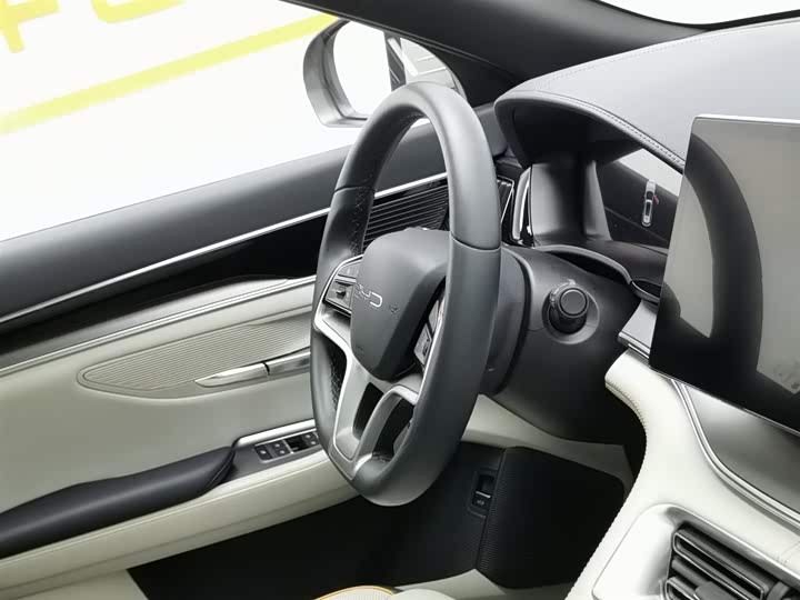 Фото 22 - BYD Song Plus Hybrid/EV