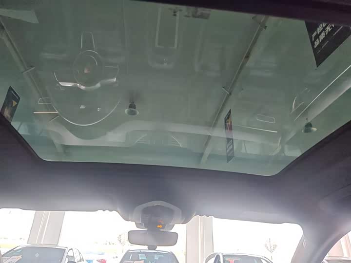 Фото 8 - Porsche Macan