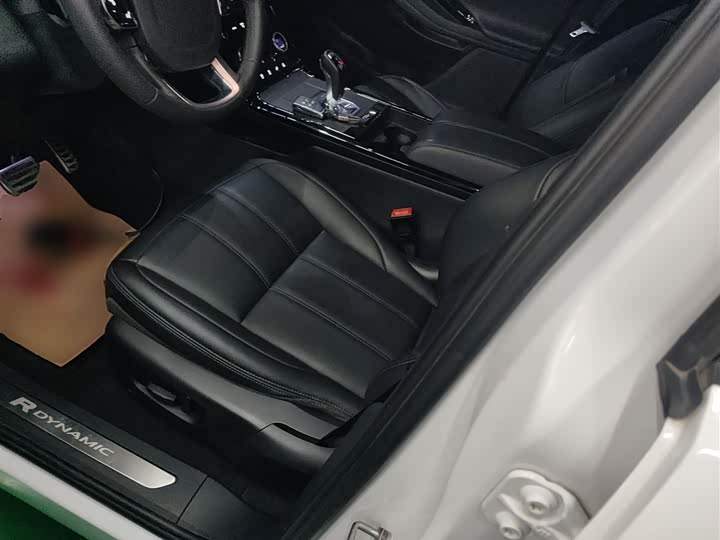 Фото 15 - Land Rover Range Rover Evoque L