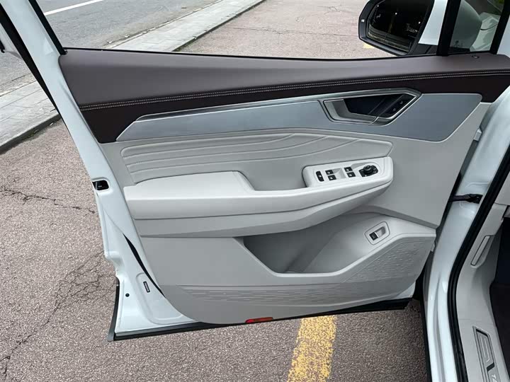 Фото 6 - Volkswagen Talagon