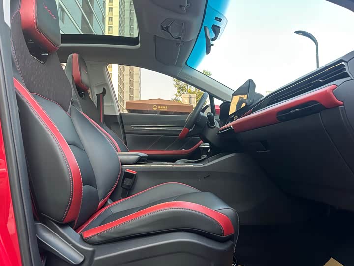 Фото 10 - Geely Emgrand GS