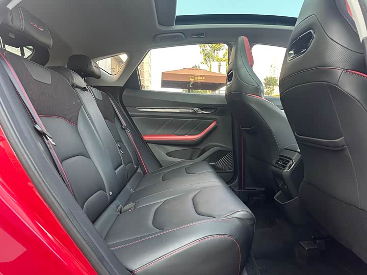 Фото 11 - Geely Emgrand GS