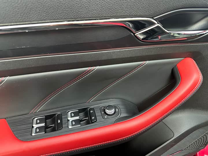 Фото 18 - Geely Emgrand GS