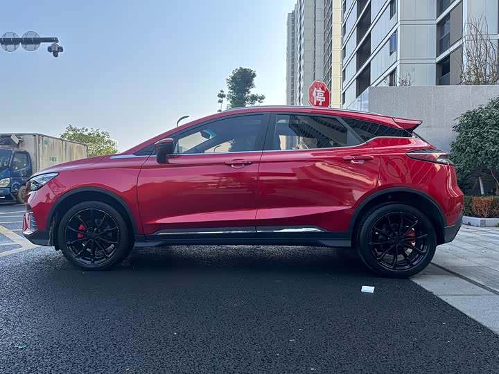 Фото 8 - Geely Emgrand GS