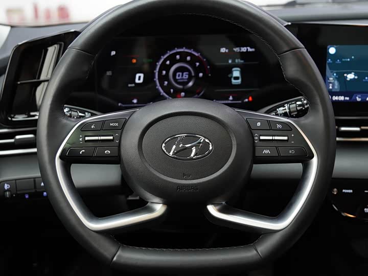 Фото 13 - Hyundai Elantra N line