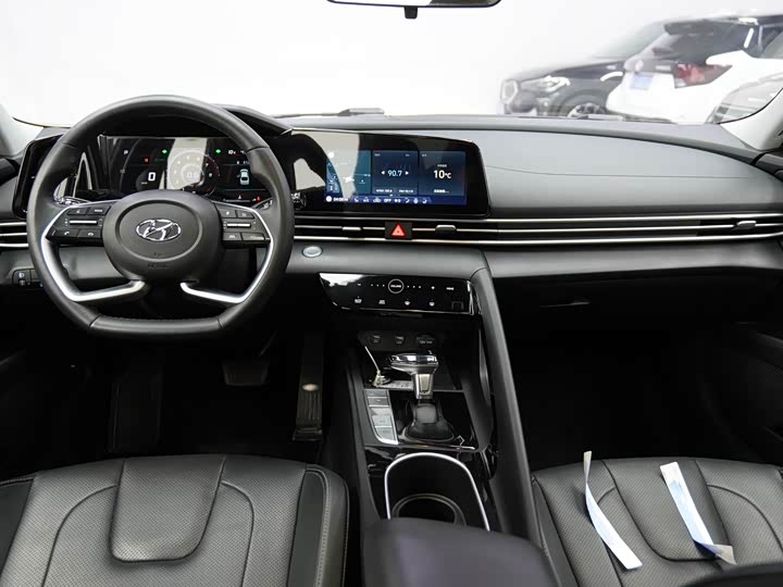 Фото 17 - Hyundai Elantra N line